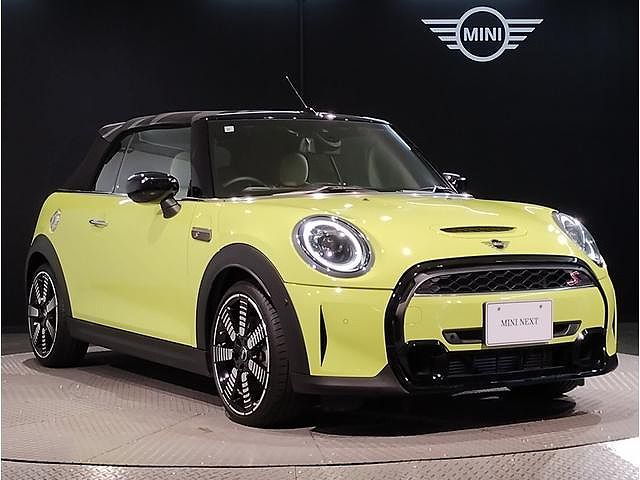 MINI Cooper S Convertible RHD