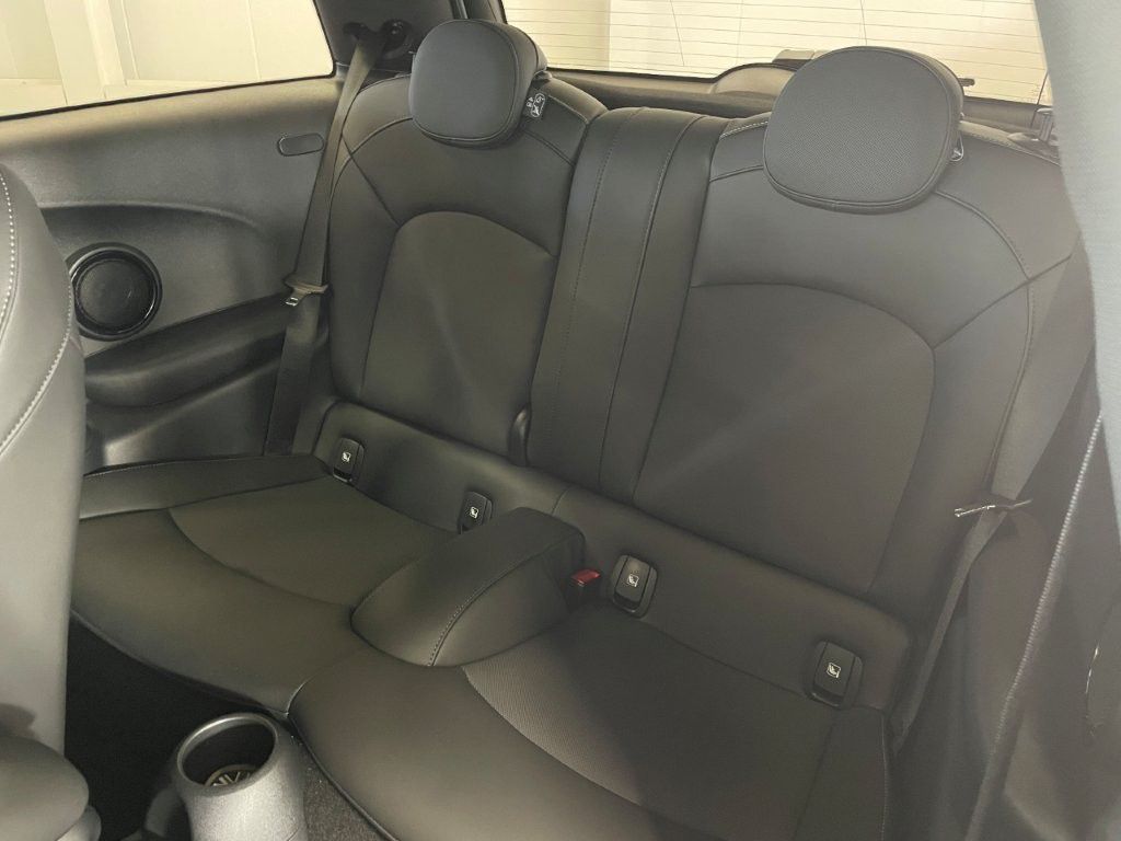 MINI Cooper F56 RHD