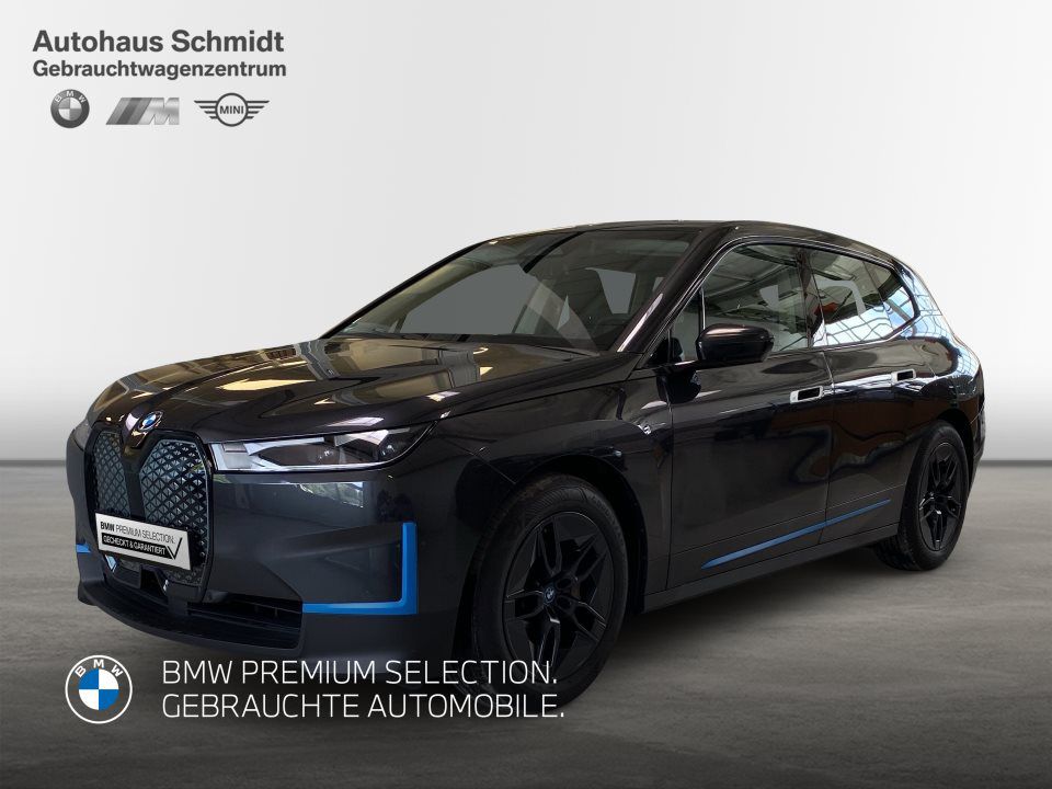 BMW iX