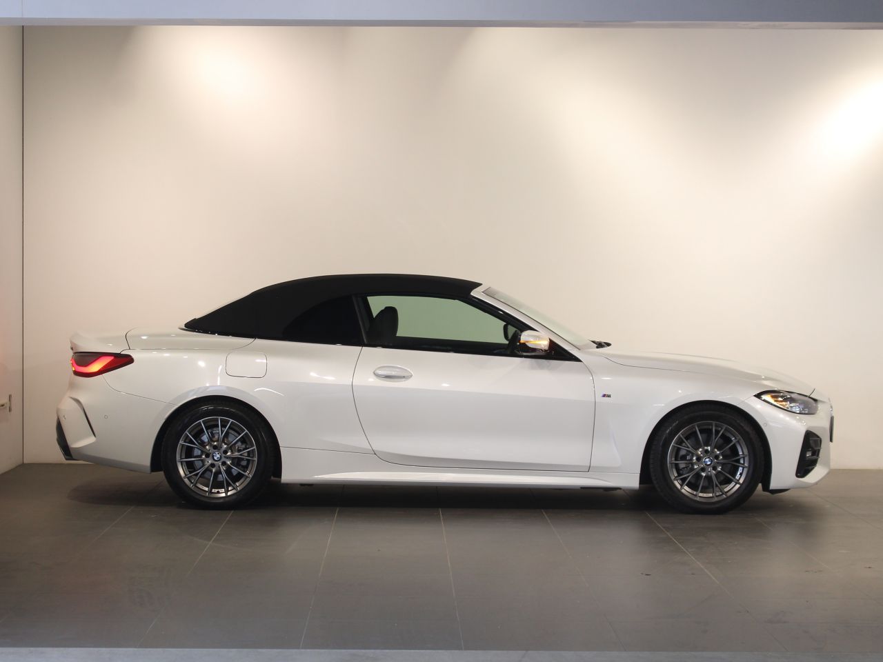 G23 420i Convertible RHD