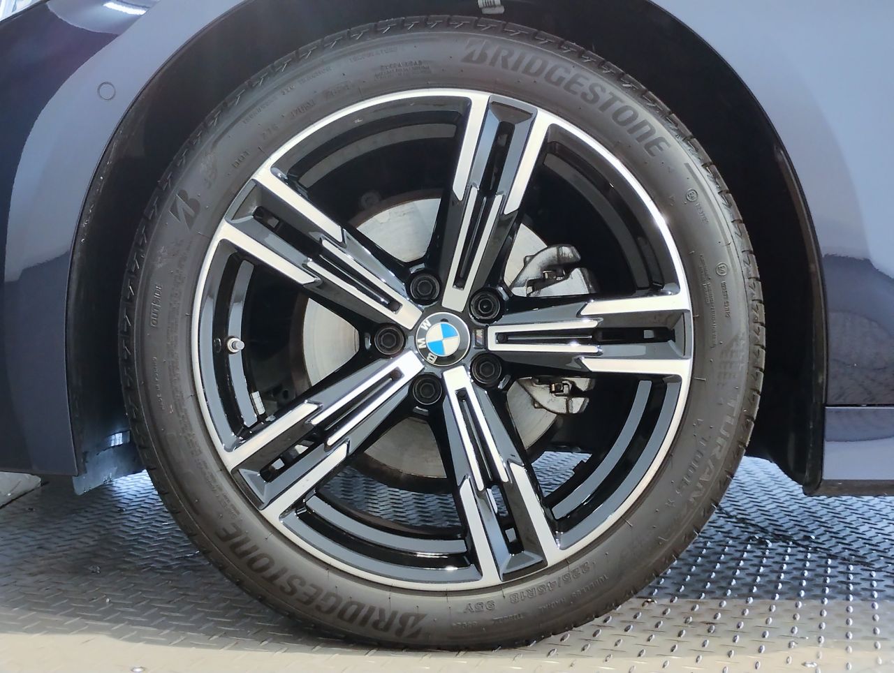 320d xDrive Berline RHD