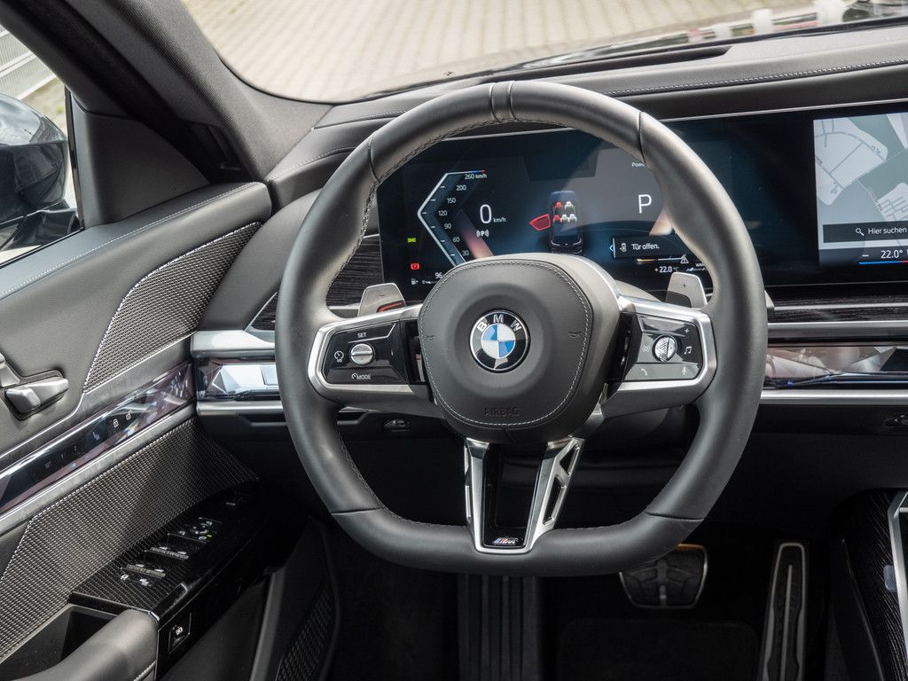 BMW 740