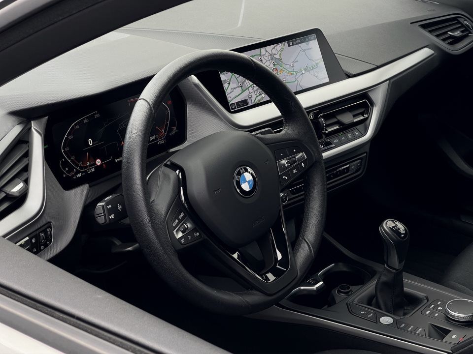 BMW 118