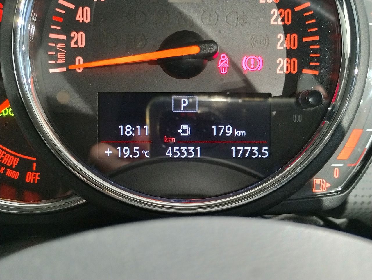 F55 COOPER D (AT)