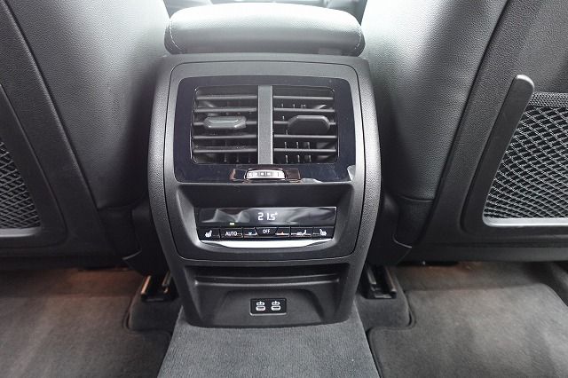 X4 xDrive20d RHD