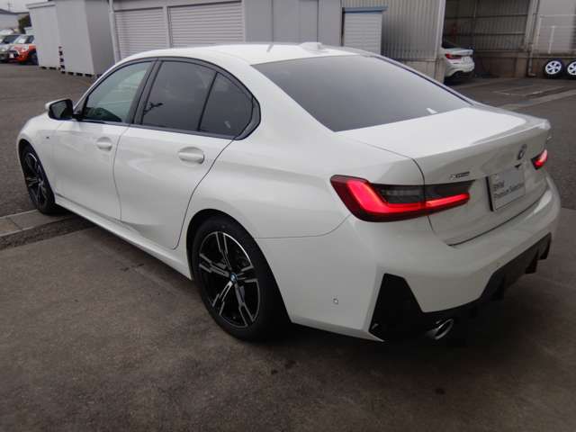 320d xDrive Berline RHD