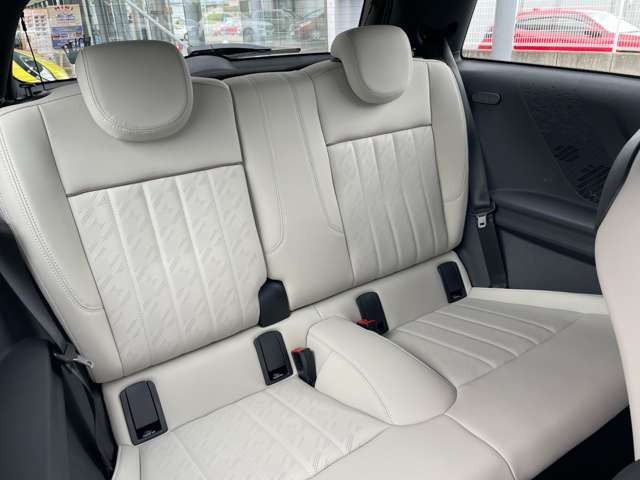 F66 MINI Cooper C 3Dr