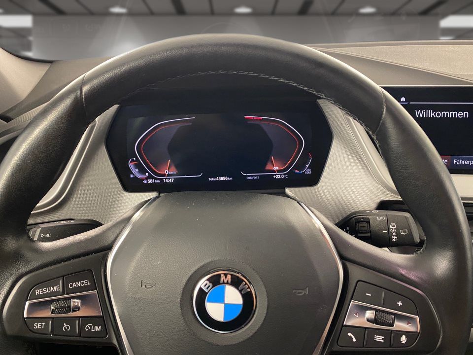 BMW 118