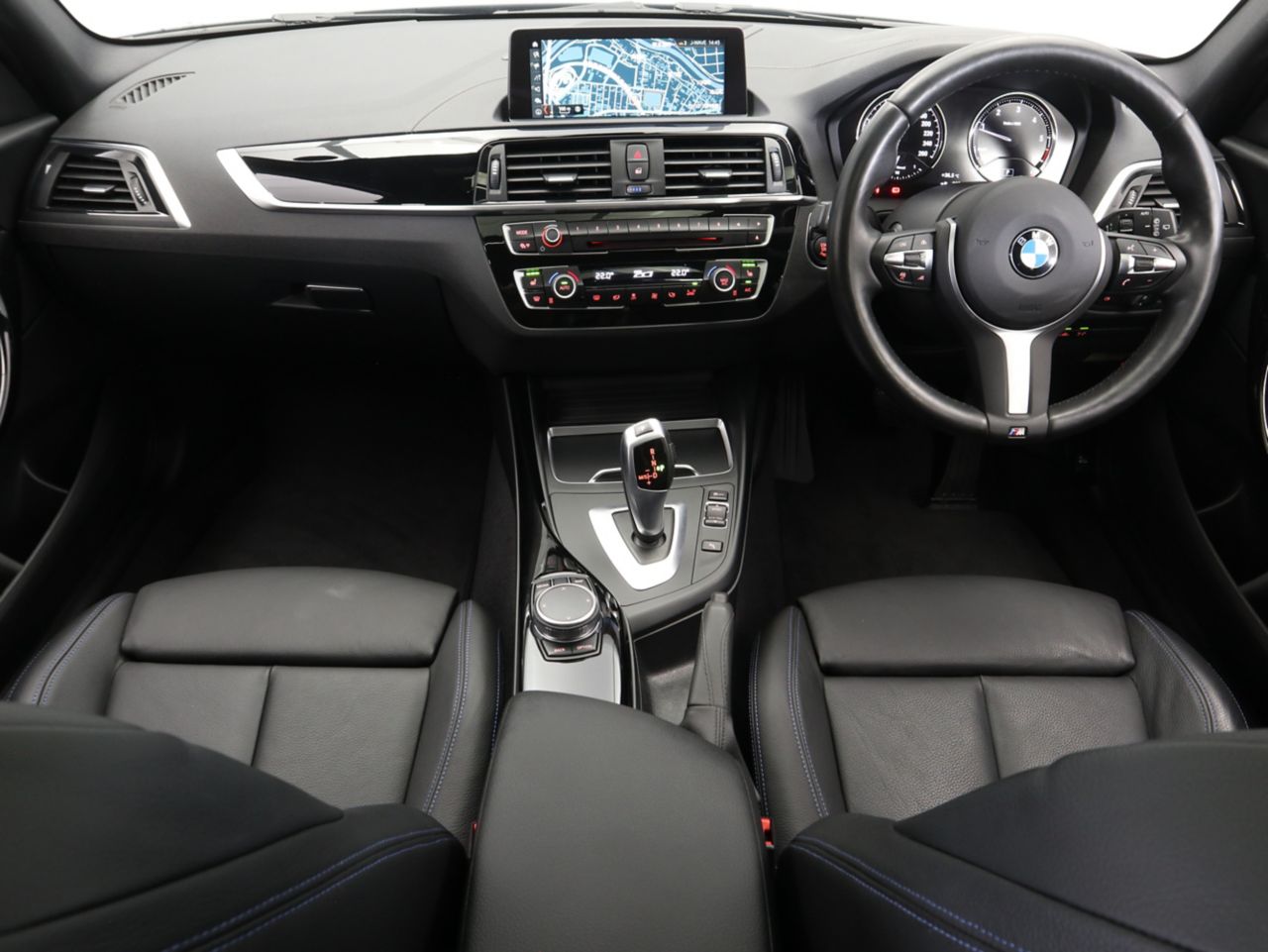 118D 5DOOR RHD