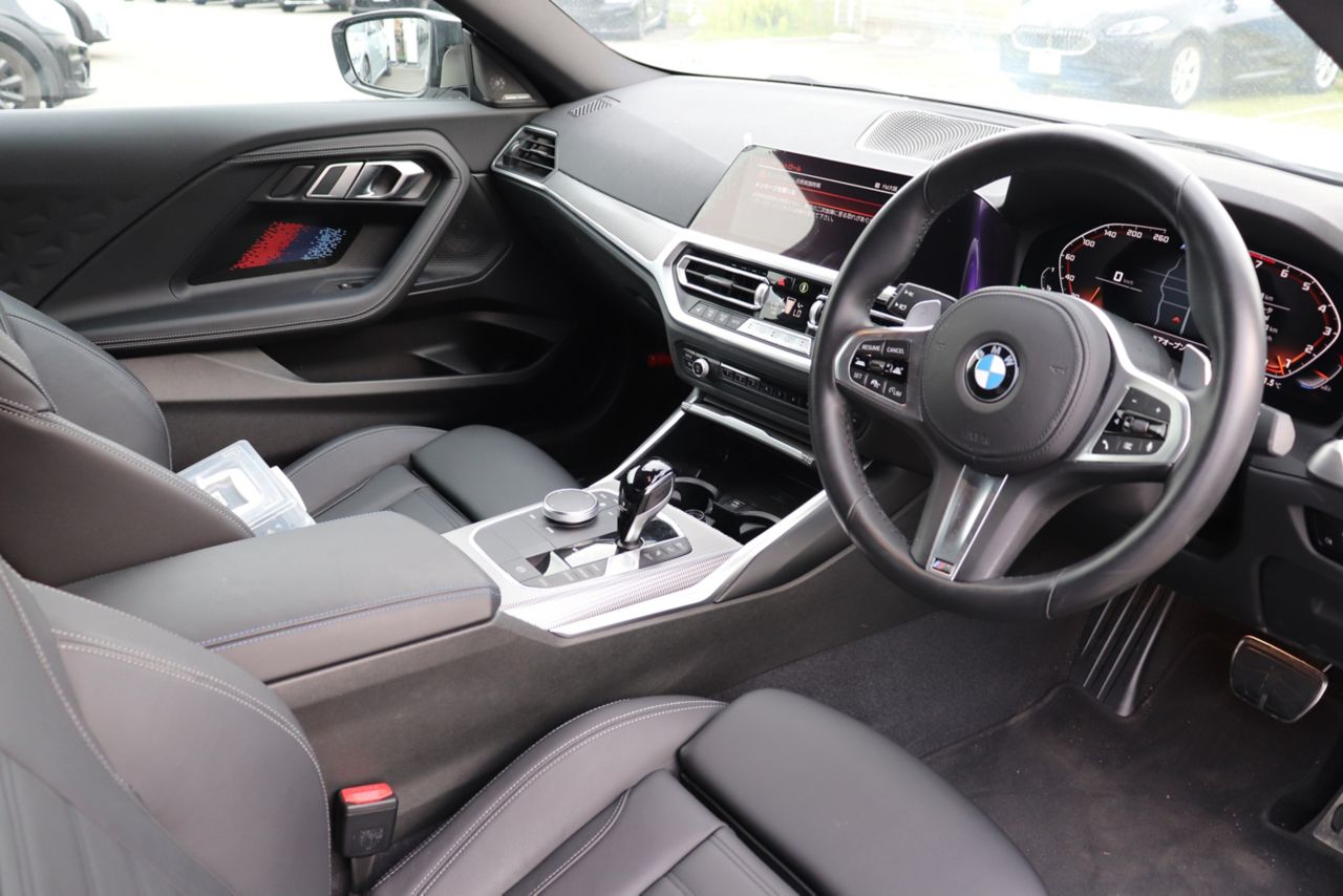 M240i xDrive Coupé RHD