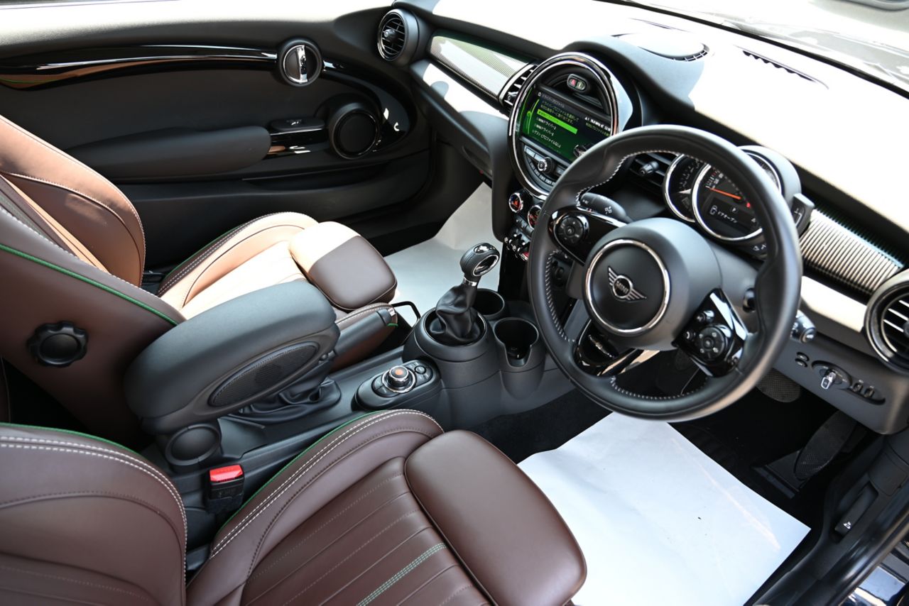 F56 COOPER D (AT)