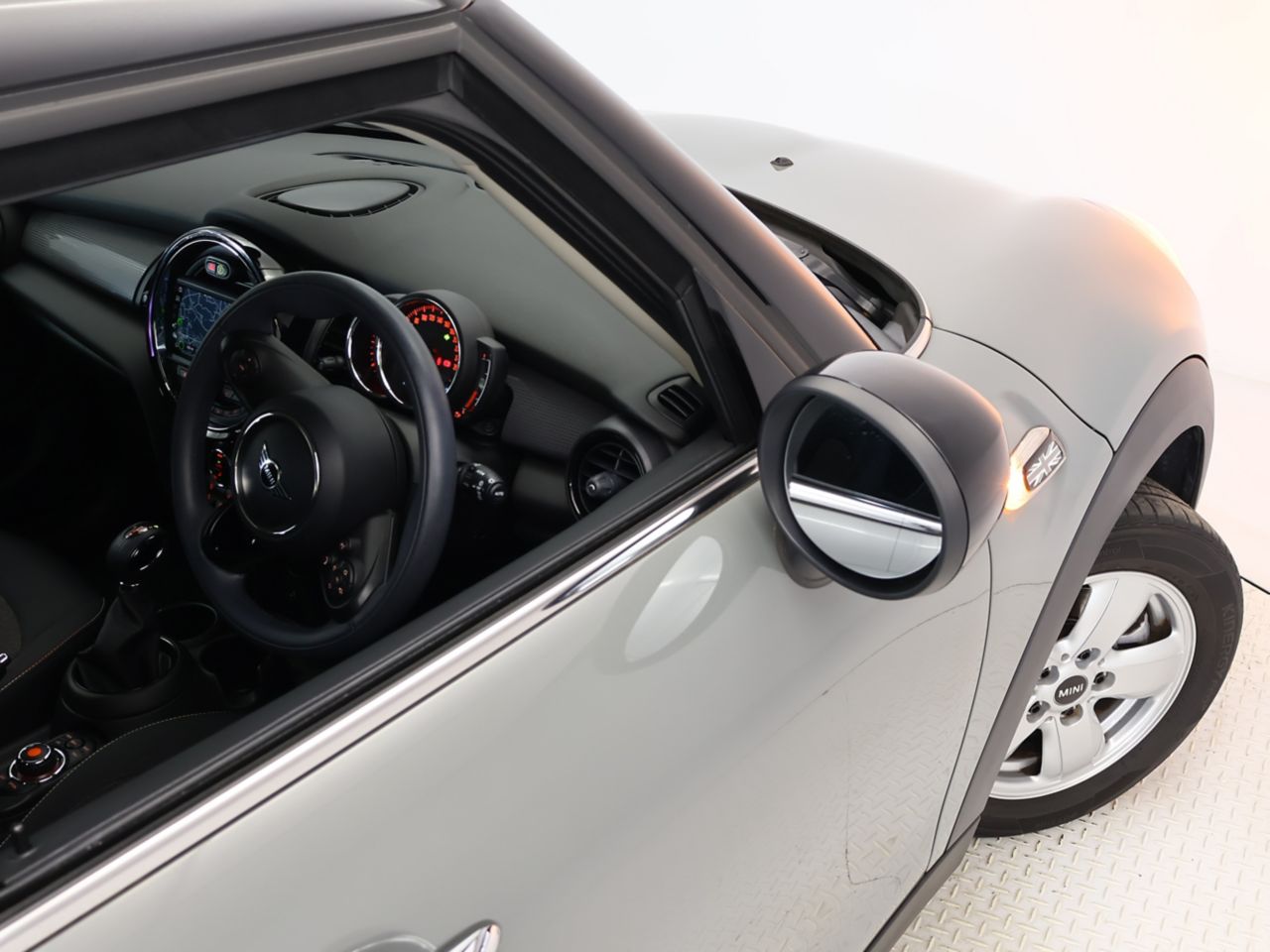 F55 COOPER D (AT)