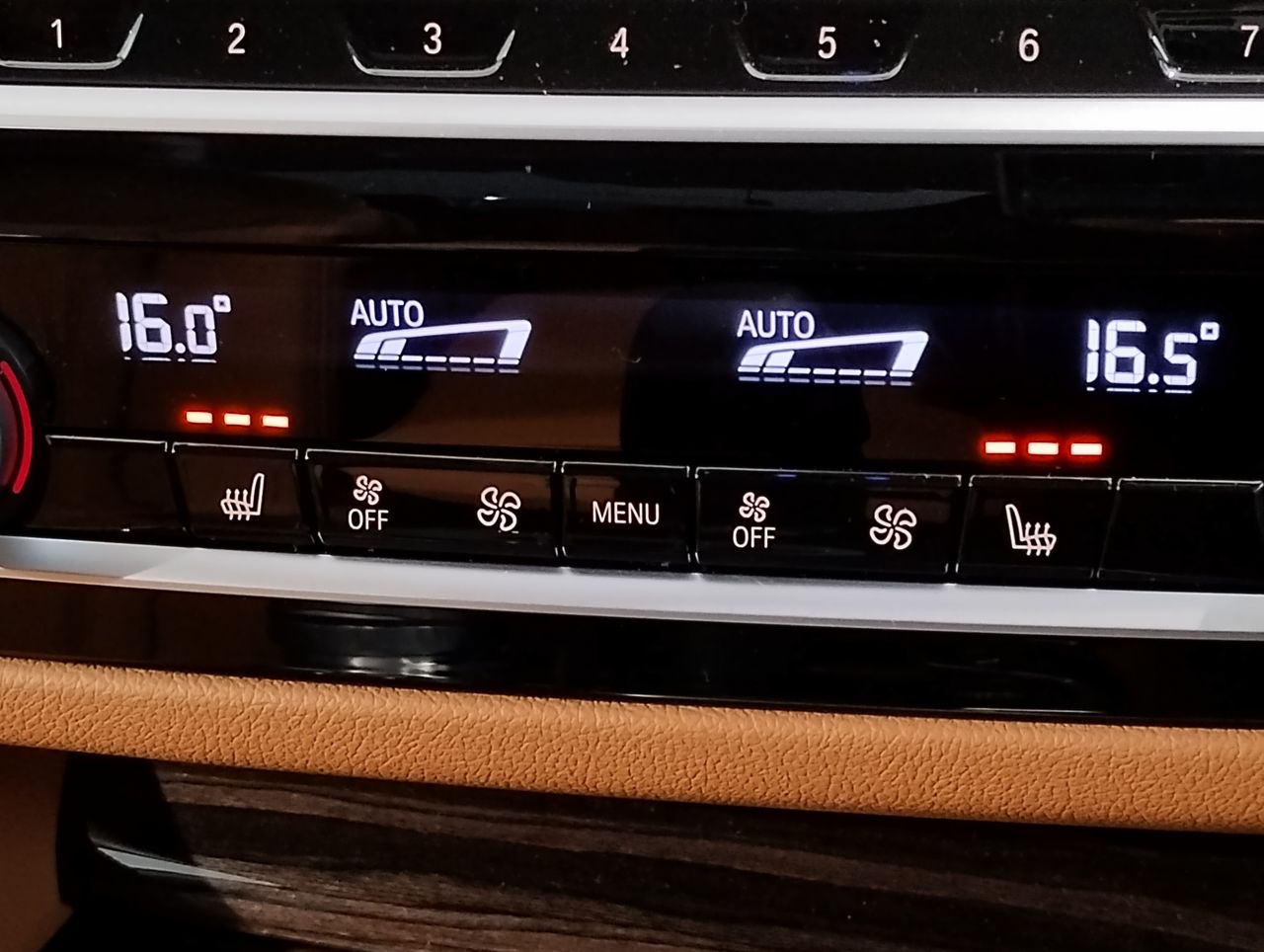 520d xDrive Sedan RHD