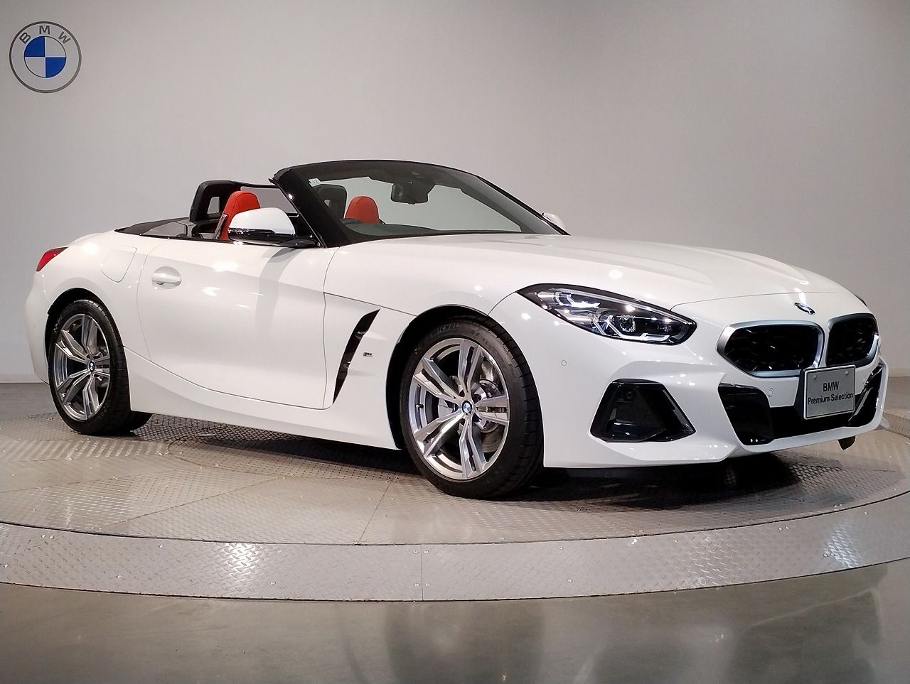 G29 z4 sDrive20i RHD