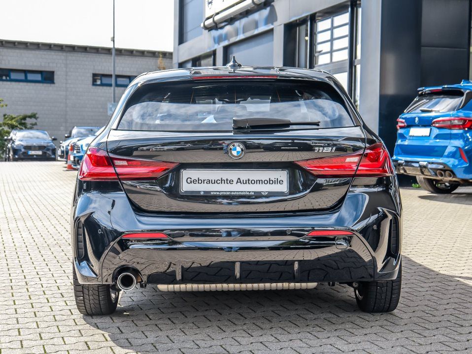 BMW 118