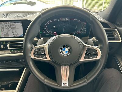 G20 330e Saloon RHD