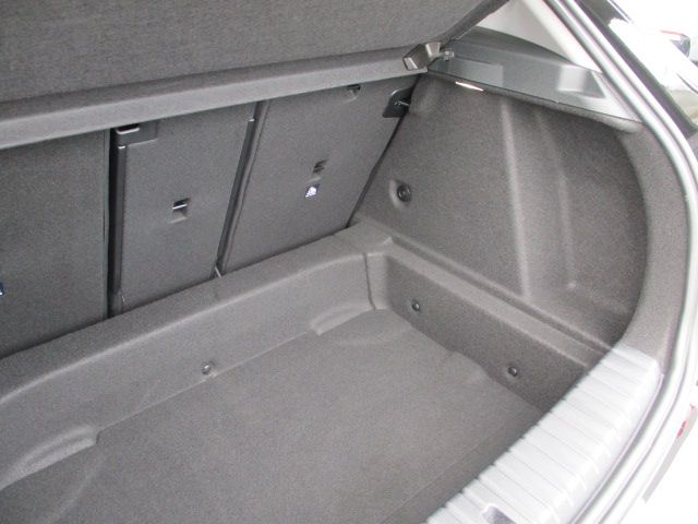 F40 118d Sports Hatch 5-door B47 2.0d