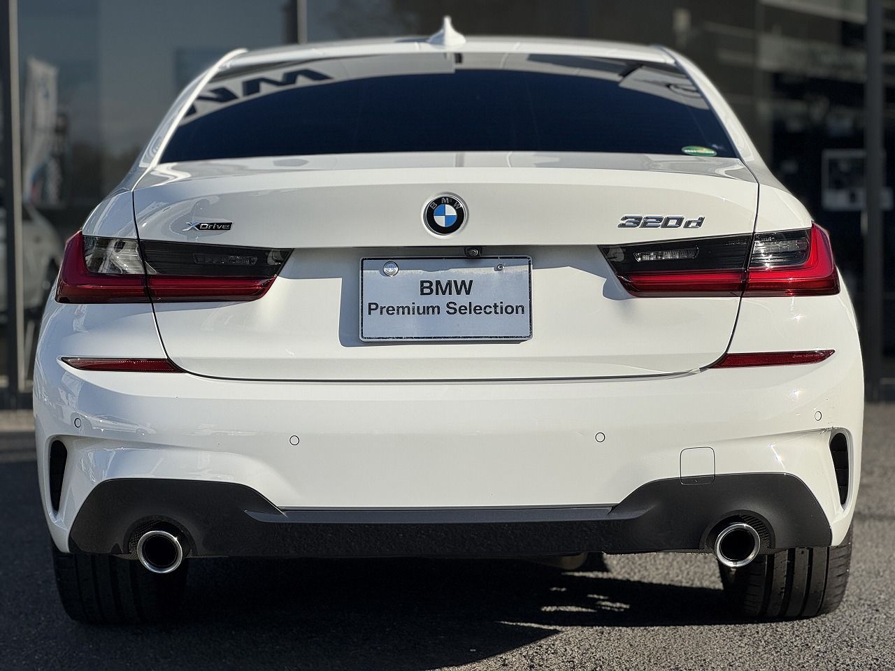 G20 320d xDrive RHD Saloon