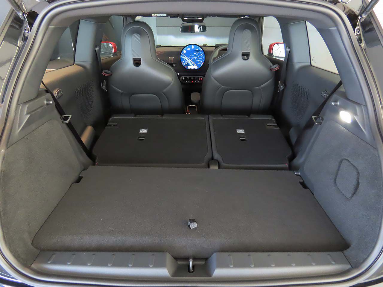 J01 MINI Cooper SE