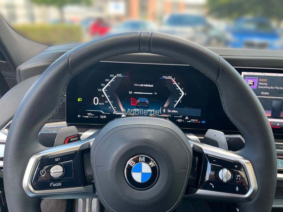 BMW 740