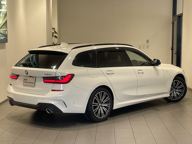 G21 320i RHD