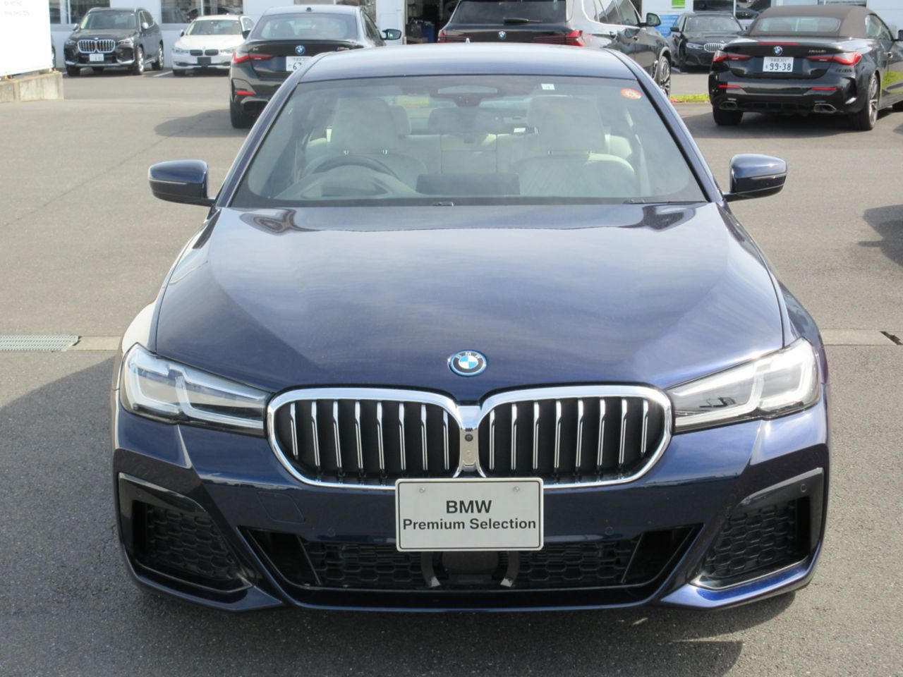 530e Sedan RHD