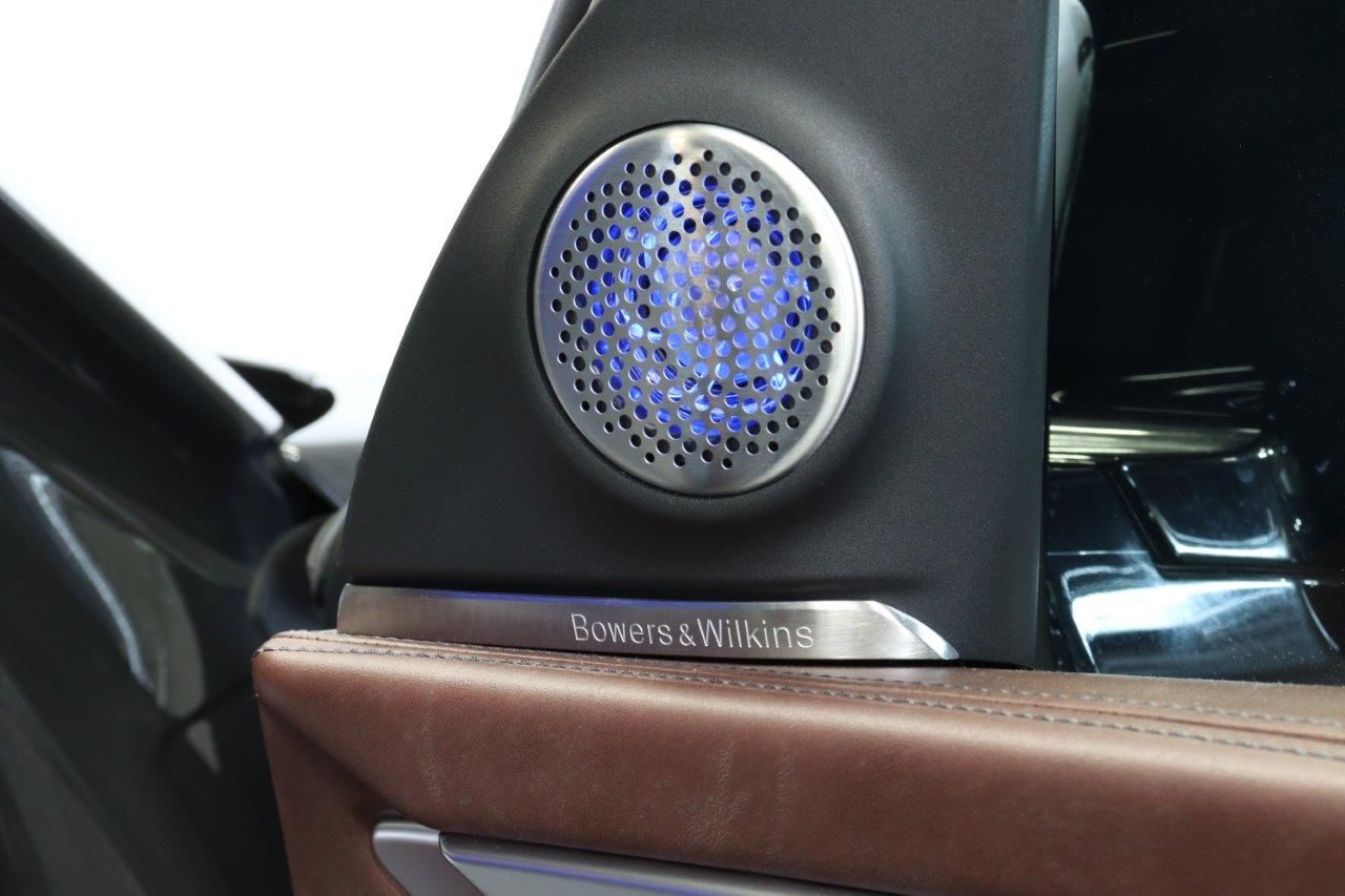 XM RHD