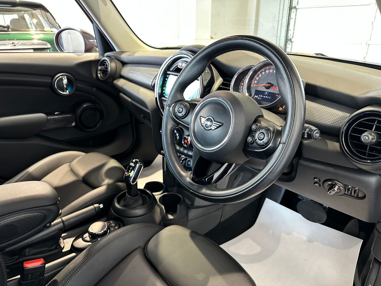 F55 MINI Cooper 5-Door Hatch LCI