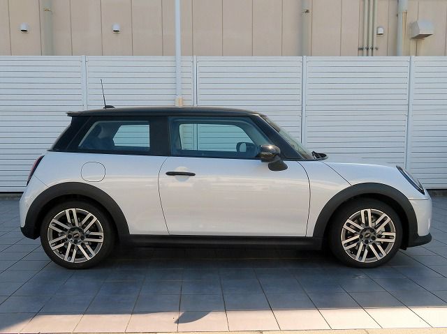 F66 MINI Cooper S 3Dr