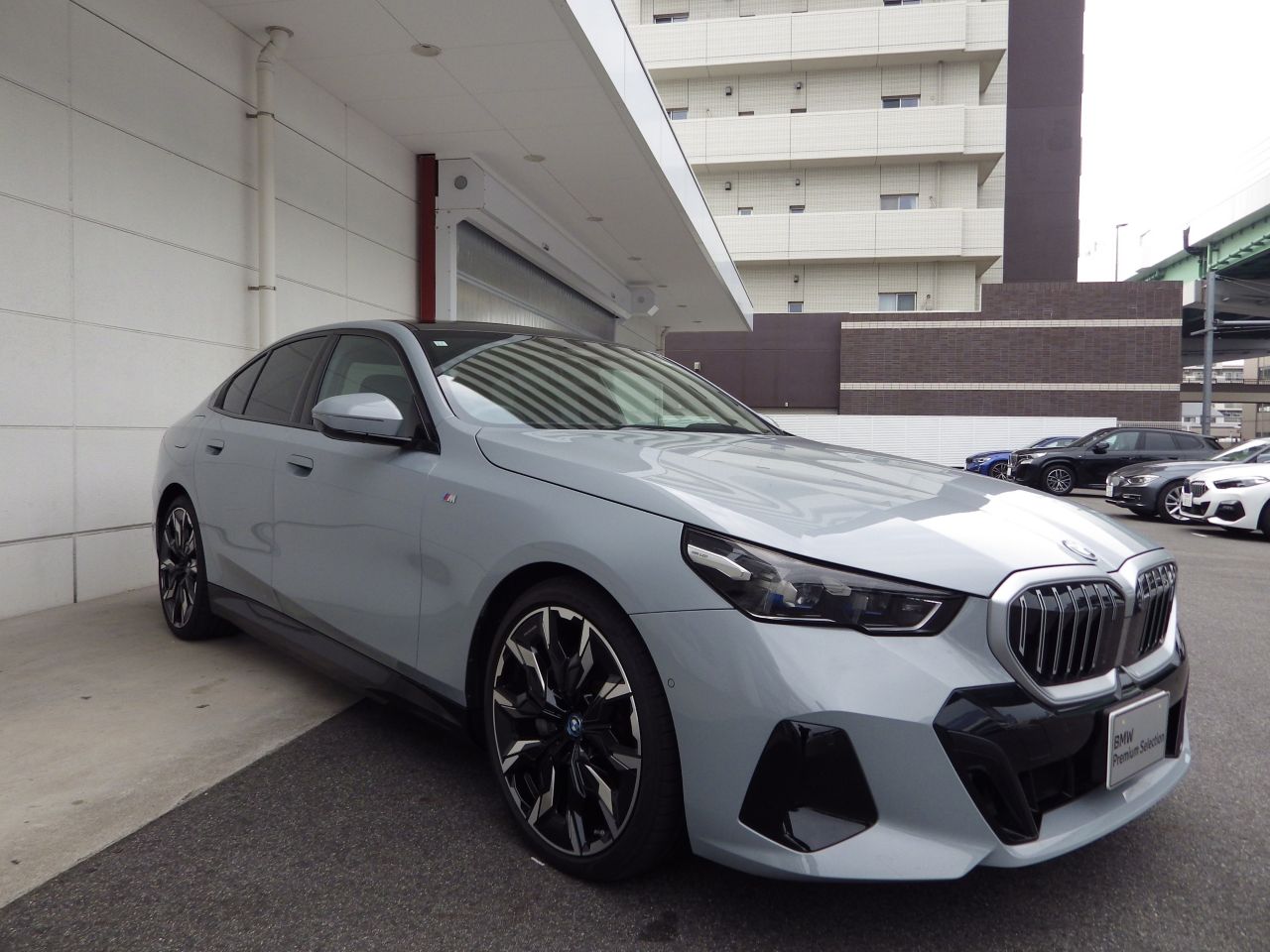 BMW i5 eDrive40 Sedan RHD