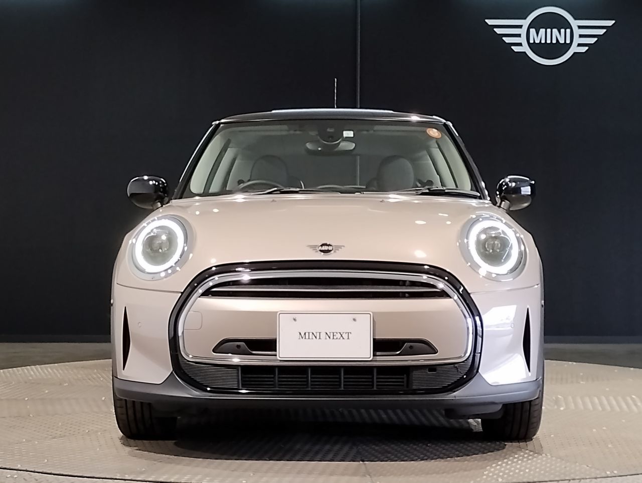 MINI Cooper F56 RHD