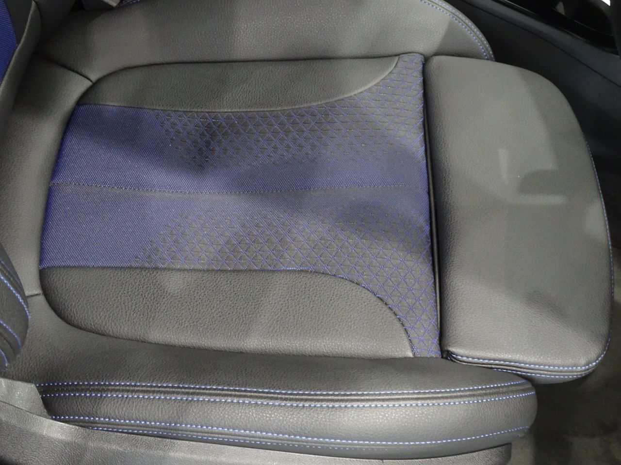 F40 118d Sports Hatch 5-door B47 2.0d