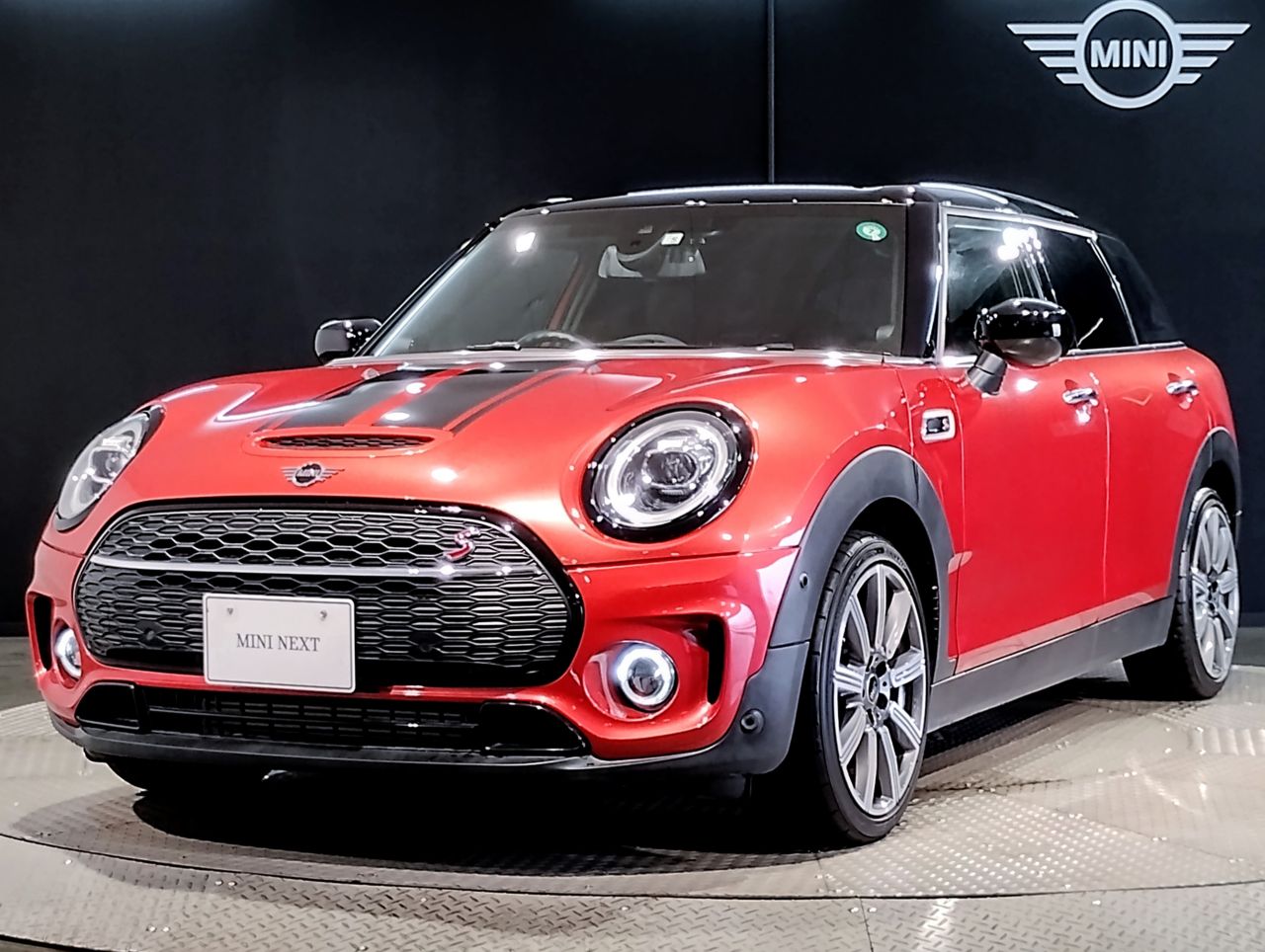 THE NEW MINI COOPER S CLUBMAN.