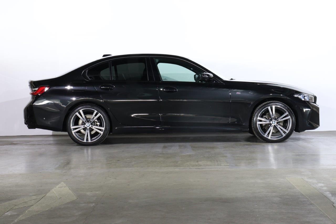 320d xDrive Berline RHD