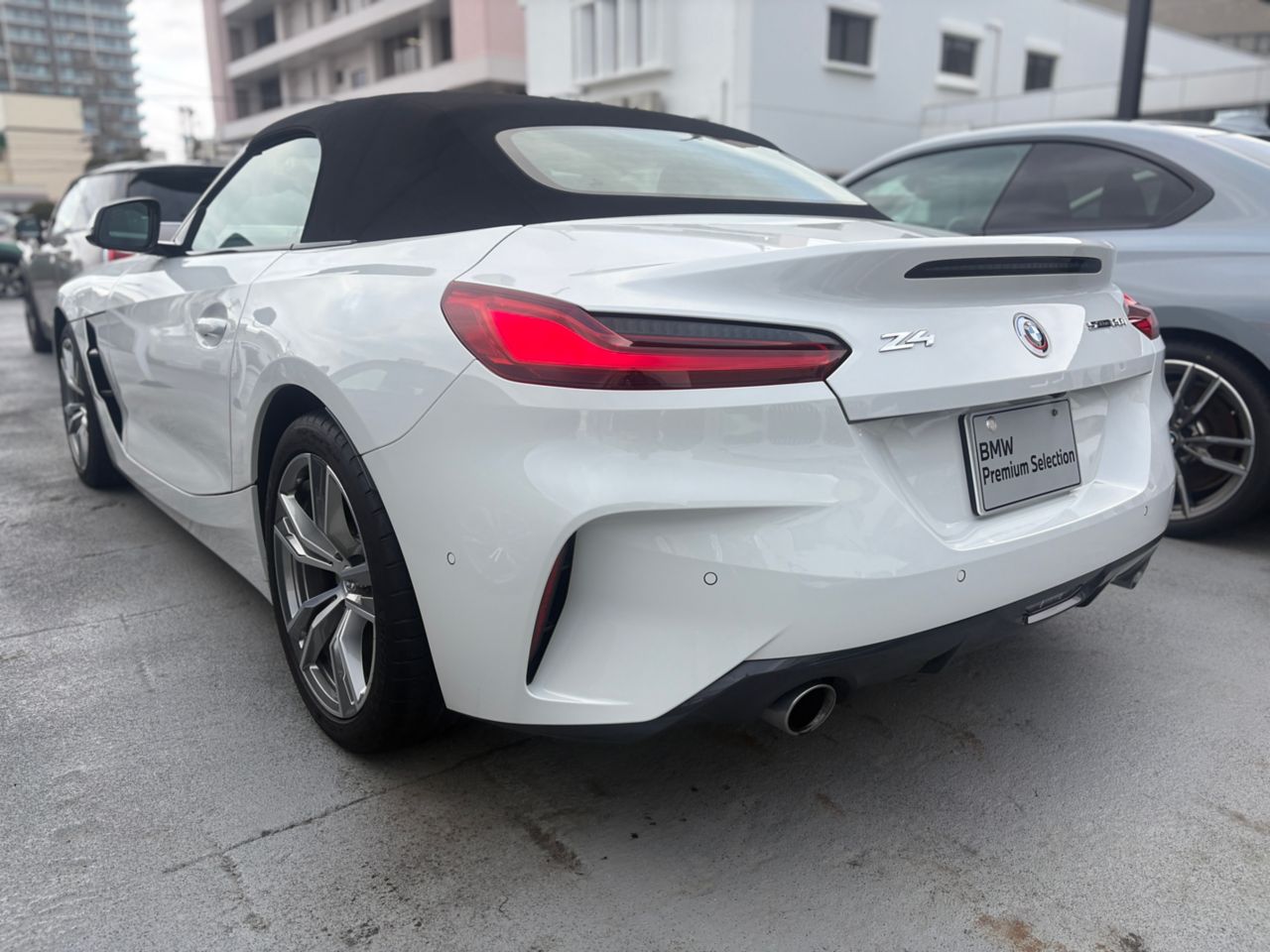 G29 z4 sDrive20i RHD
