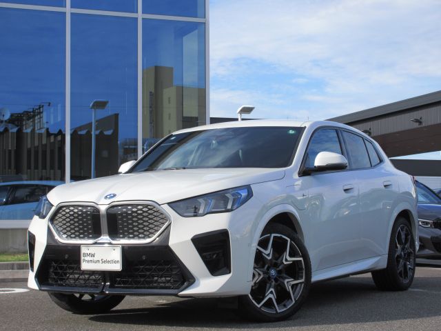 iX2 xDrive30 M Sport