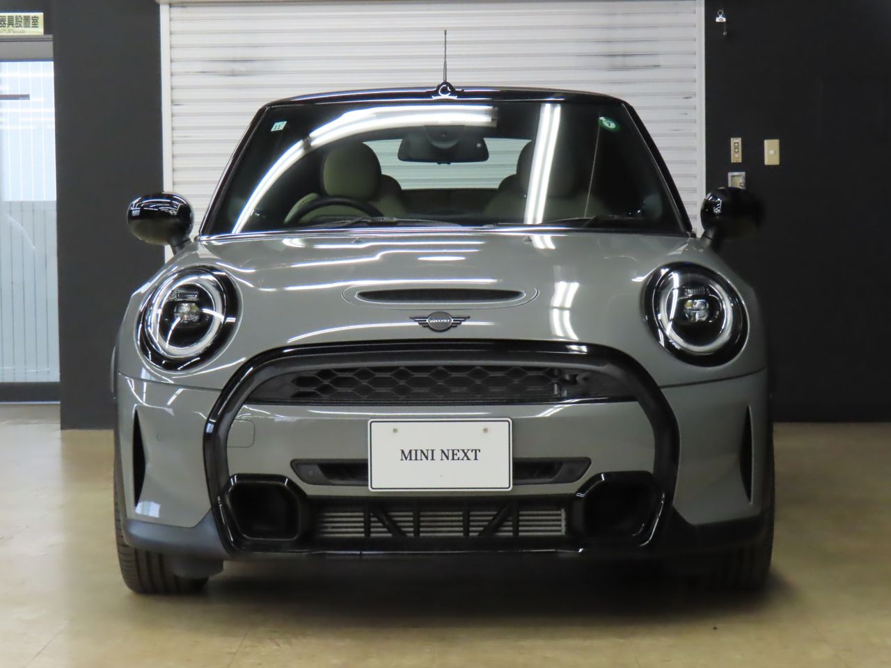 MINI Cooper S Convertible RHD