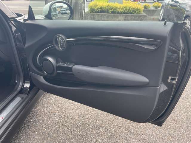 F56 COOPER S D(AT)