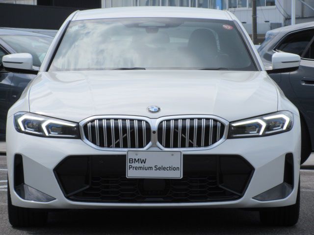 320d xDrive Berline RHD