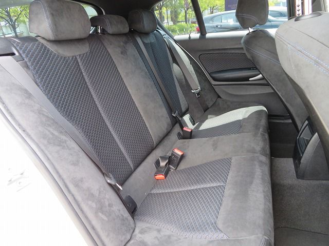 118D 5DOOR RHD
