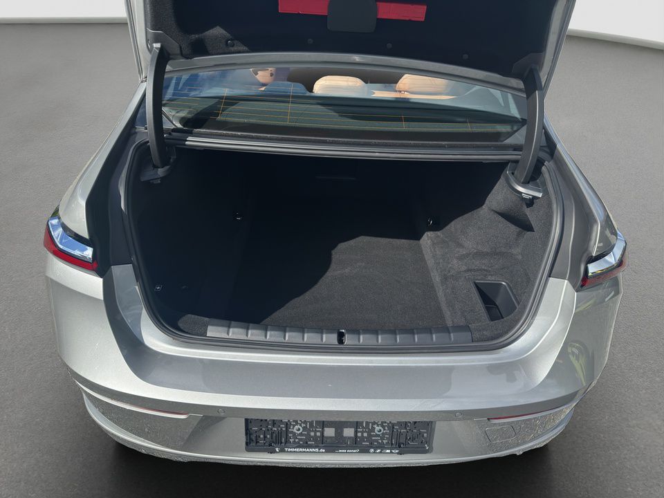BMW 740