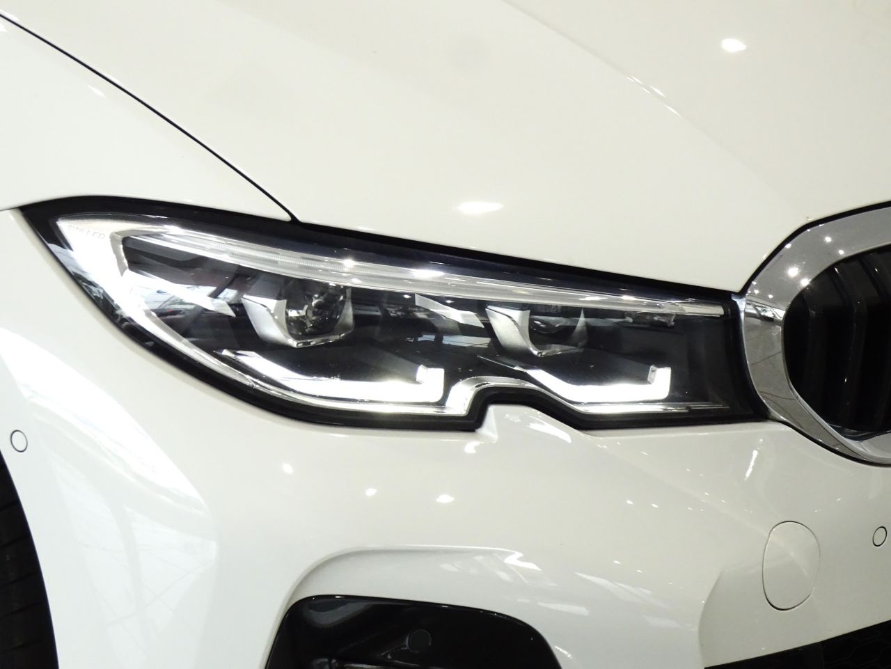 G20 320i Saloon RHD TU
