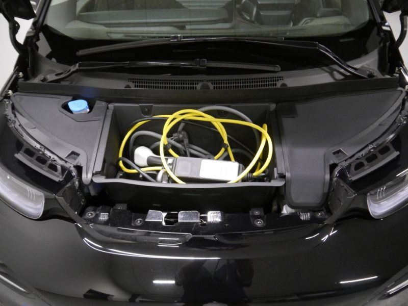 BMW i3s