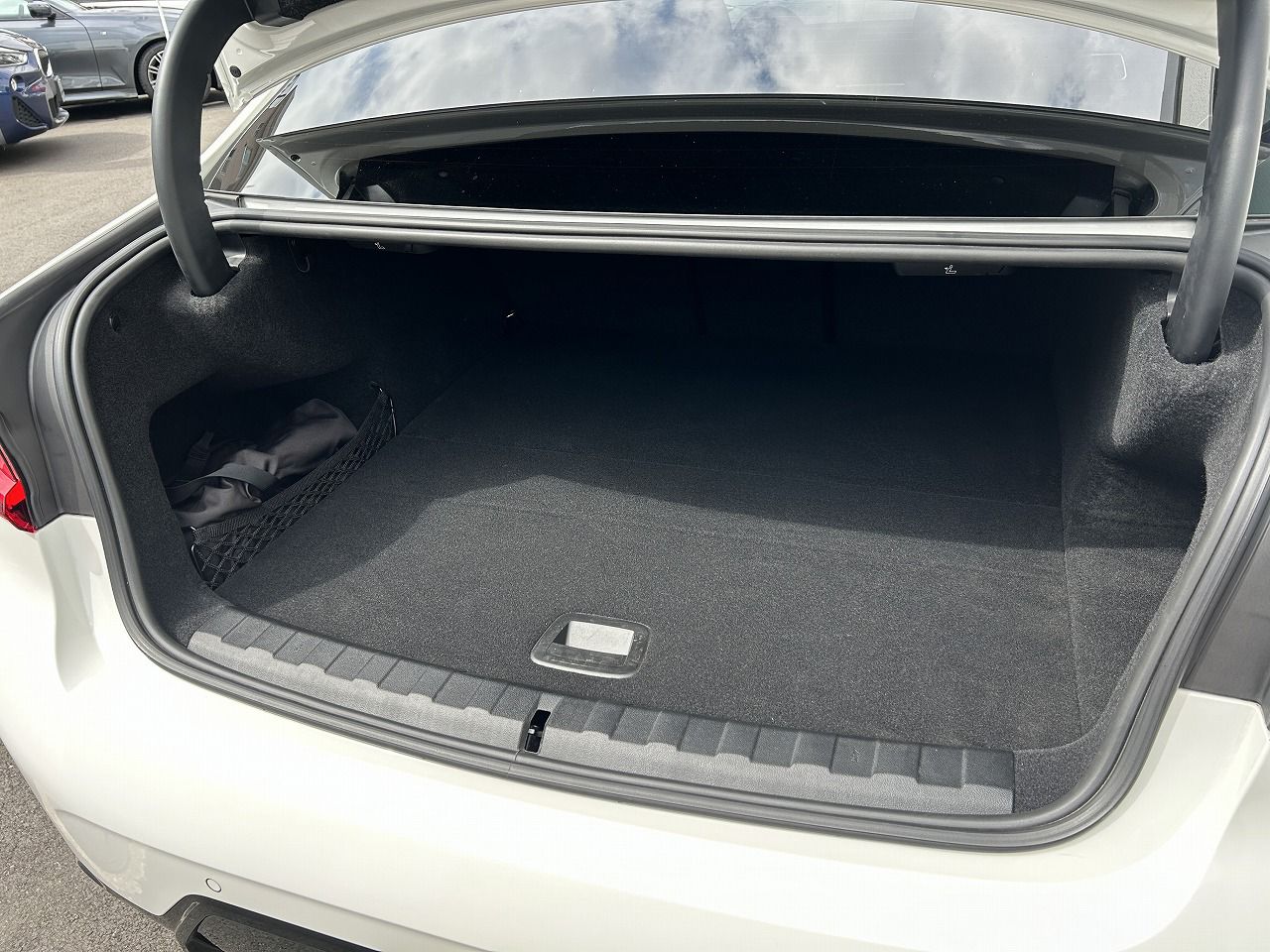 G20 330e Saloon LCI RHD MX