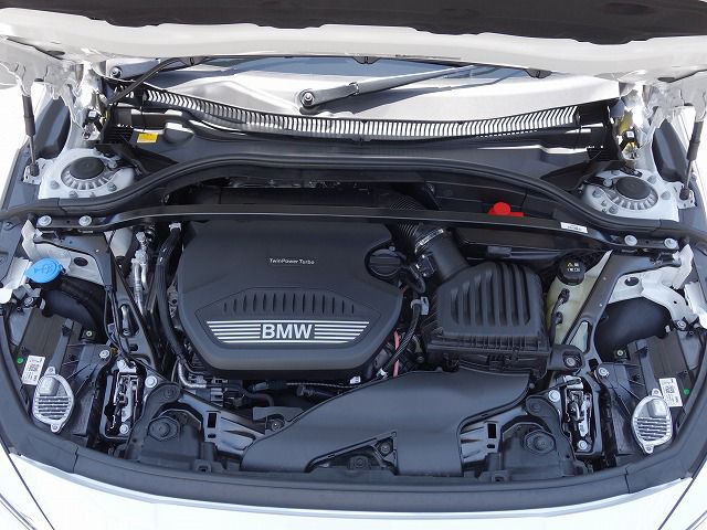 F40 118d Sports Hatch 5-door B47 2.0d