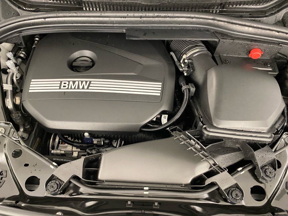 BMW 216