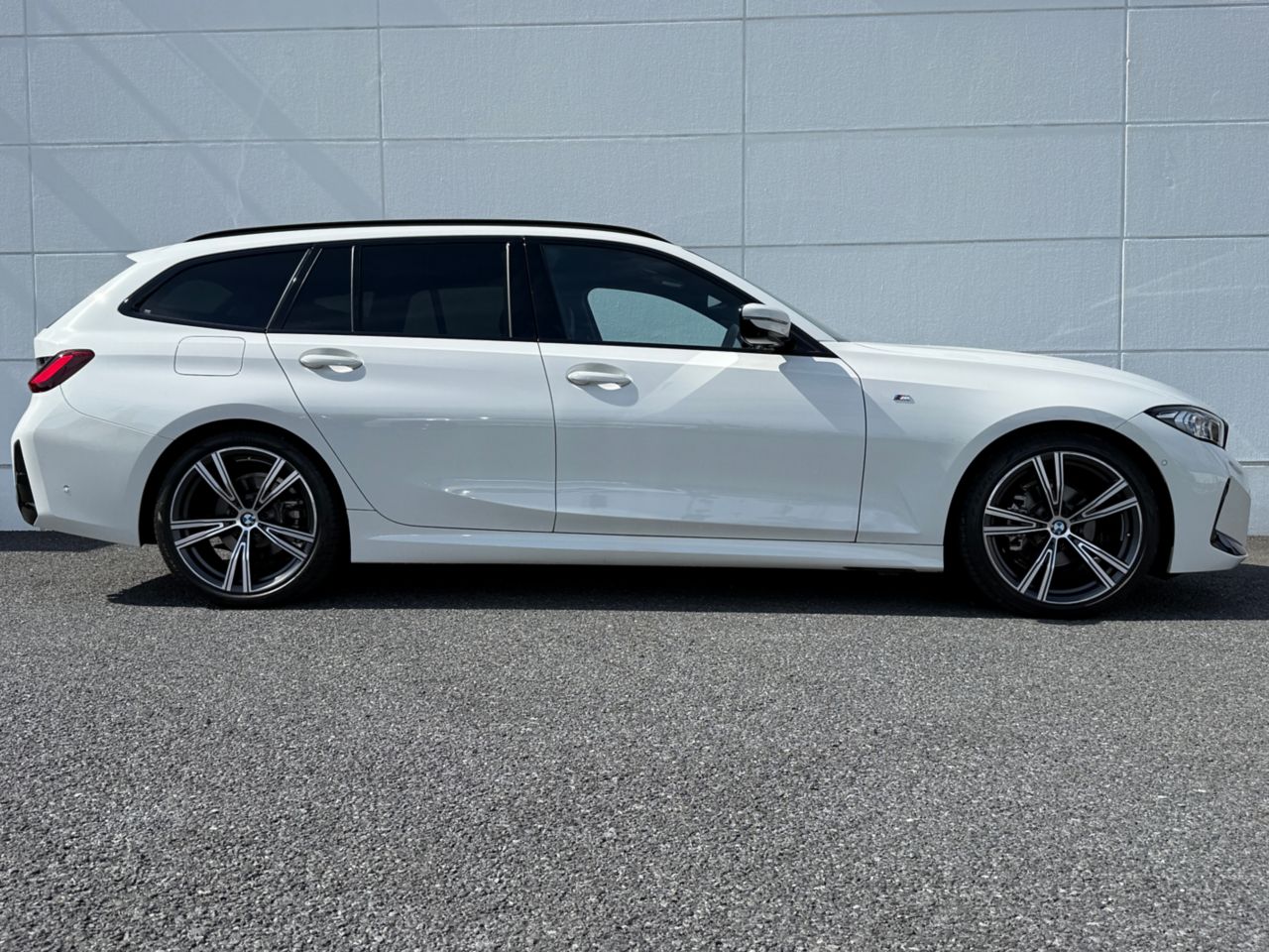 318i Touring RHD