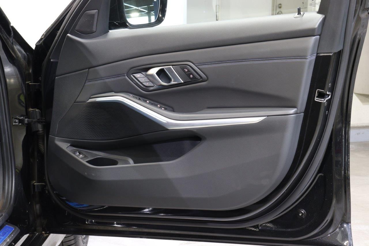 G21 320i Touring LCI RHD