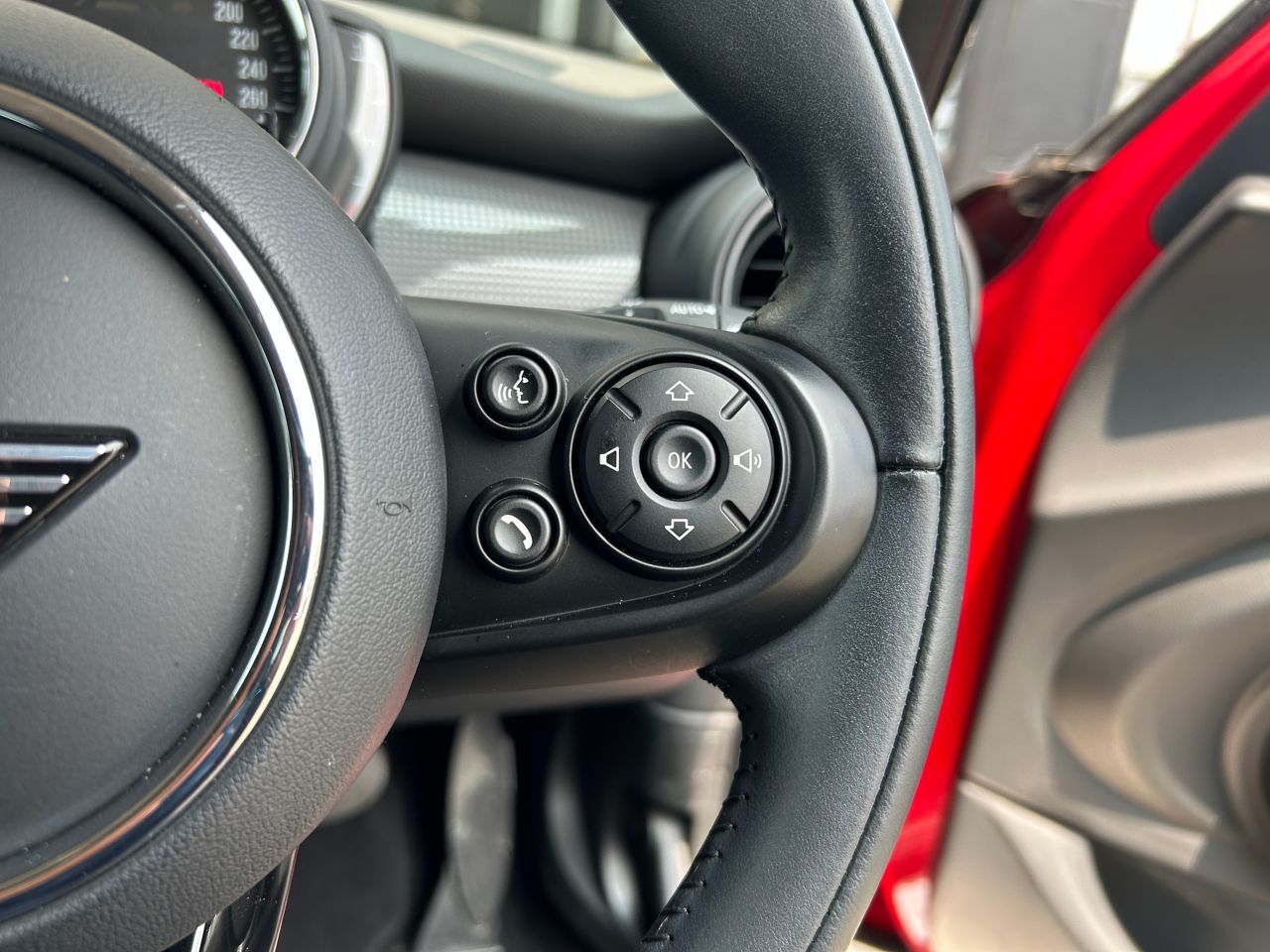 F55 MINI Cooper 5-Door Hatch LCI