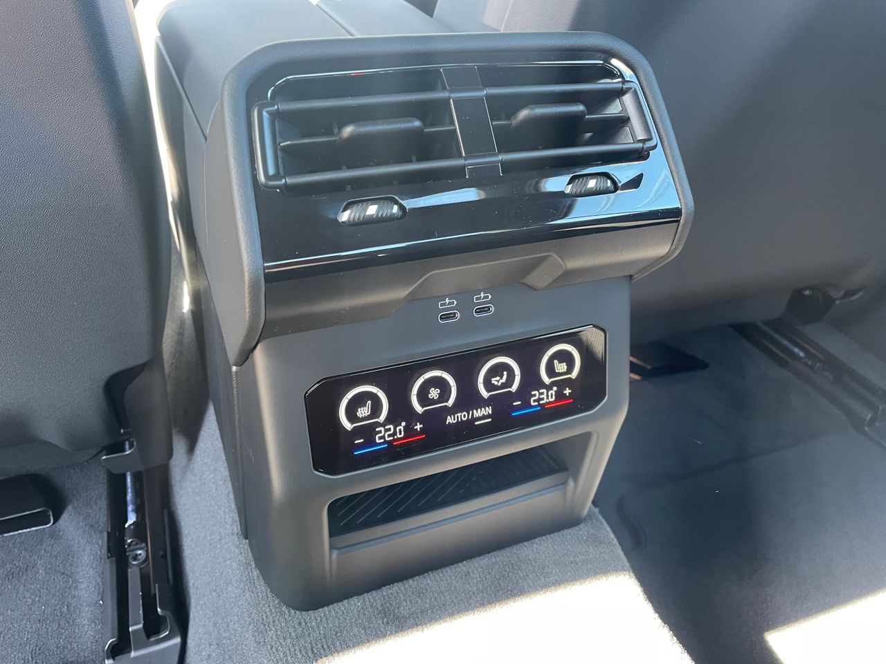 BMW i5 M60 xDrive Sedan RHD